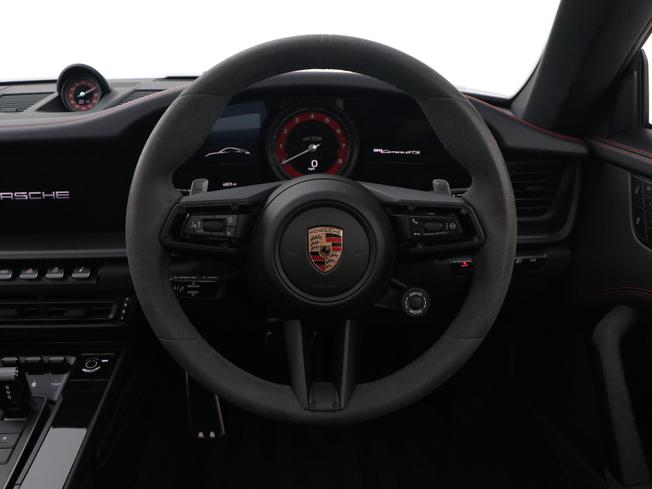 PORSCHE 911 Photo 31