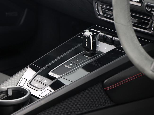 PORSCHE 911 Photo 32