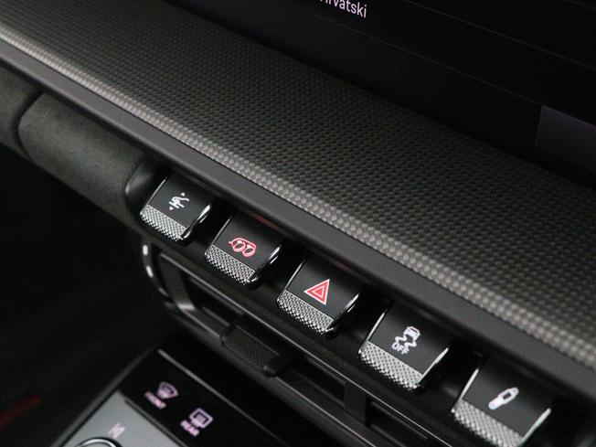 PORSCHE 911 Photo 38