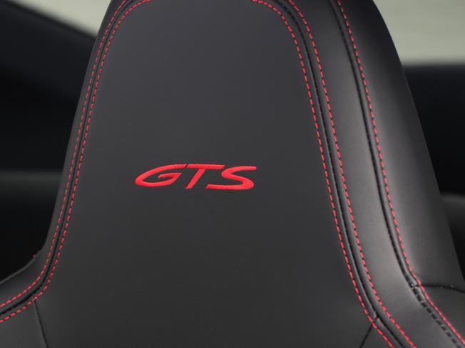 PORSCHE 911 Photo 50