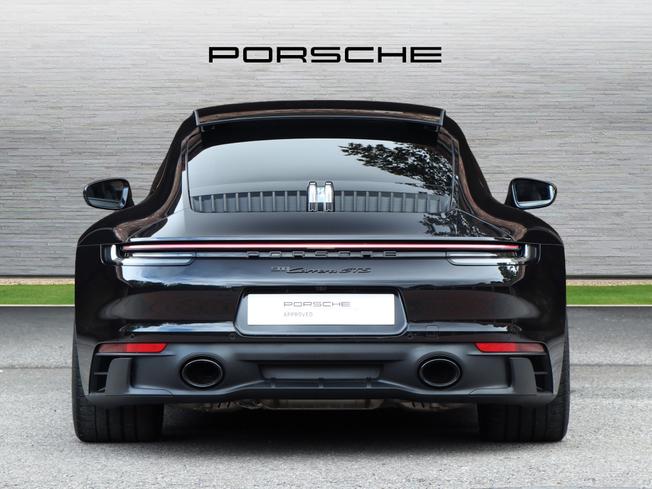 PORSCHE 911 Photo 8