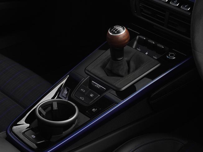 PORSCHE 911 Photo 33