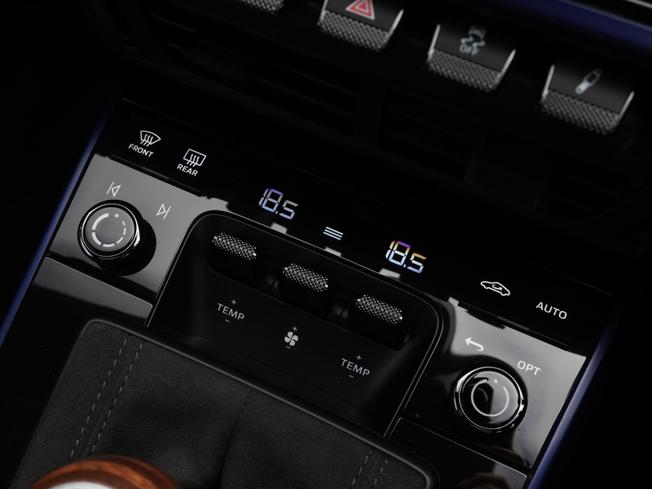 PORSCHE 911 Photo 37