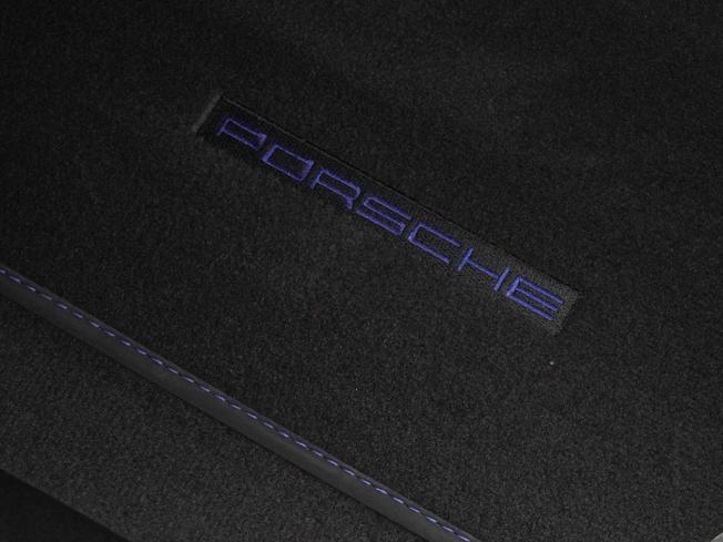 PORSCHE 911 Photo 48