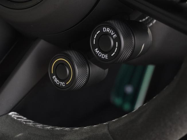 PORSCHE 911 Photo 24
