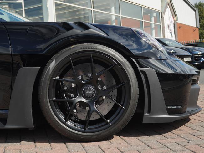 PORSCHE 911 Photo 3