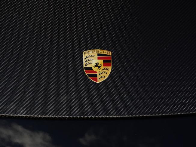 PORSCHE 911 Photo 36