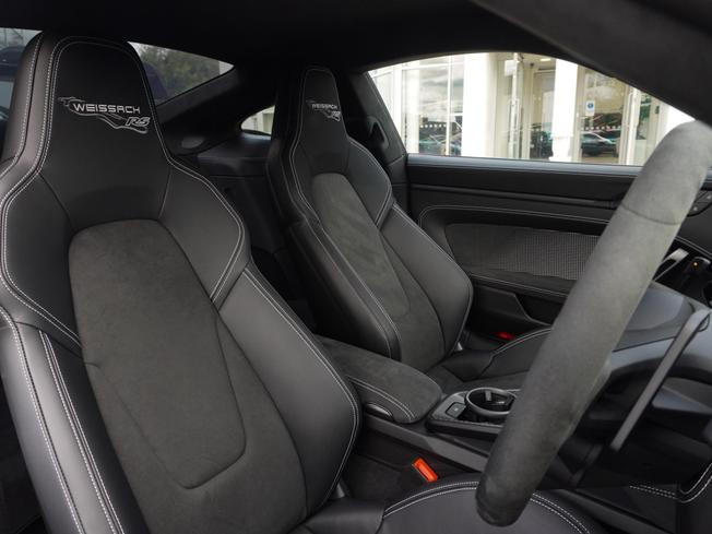 PORSCHE 911 Photo 9