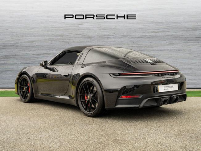 PORSCHE 911 Photo 4