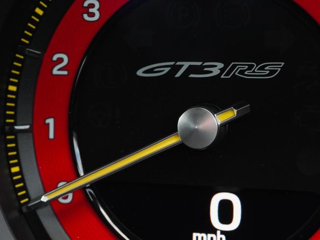 PORSCHE 911 Photo 26