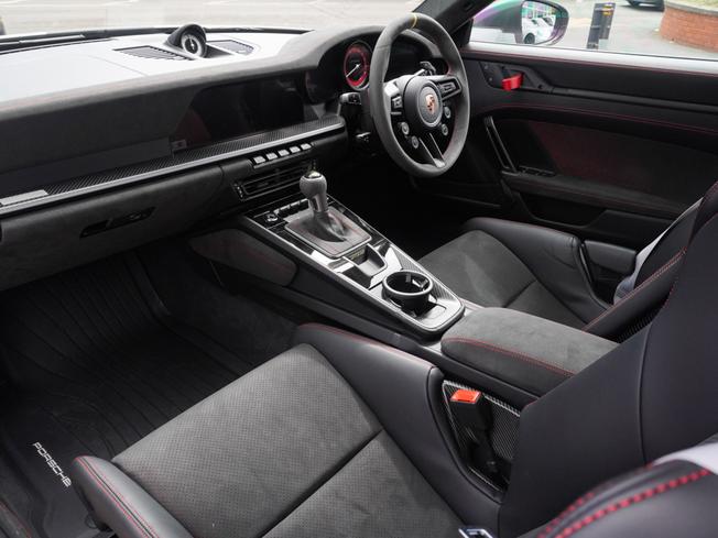 PORSCHE 911 Photo 3