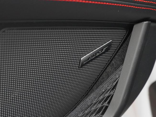 PORSCHE 911 Photo 30