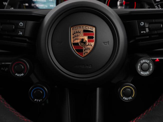 PORSCHE 911 Photo 38