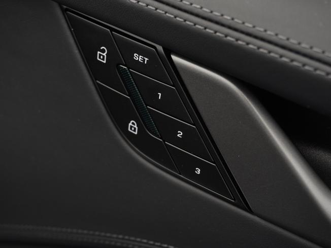 PORSCHE 911 Photo 27