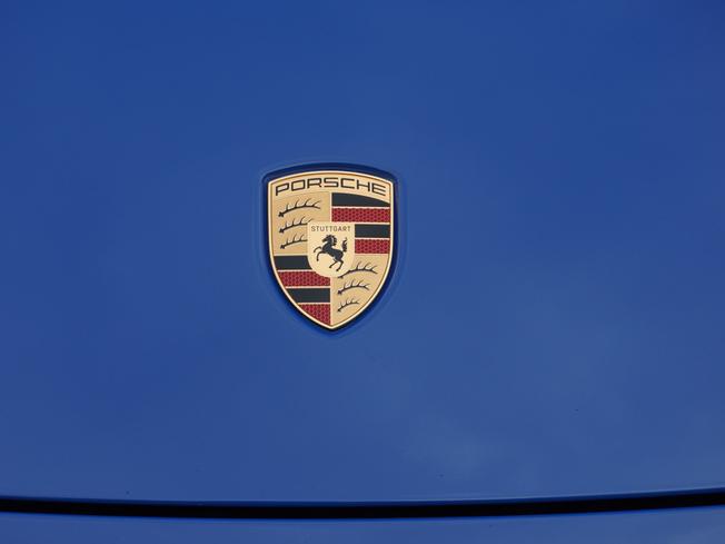 PORSCHE 911 Photo 40