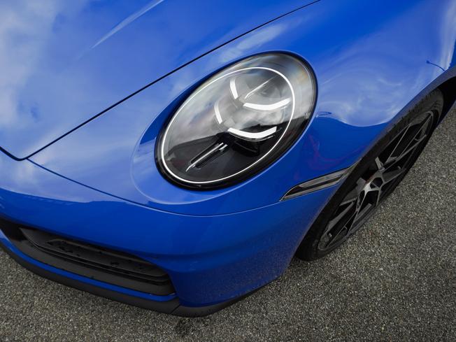 PORSCHE 911 Photo 42
