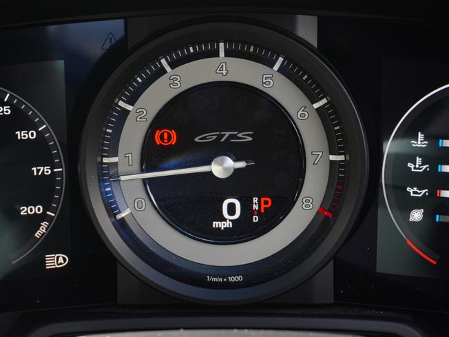 PORSCHE 911 Photo 14