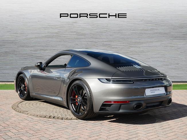 PORSCHE 911 Photo 2