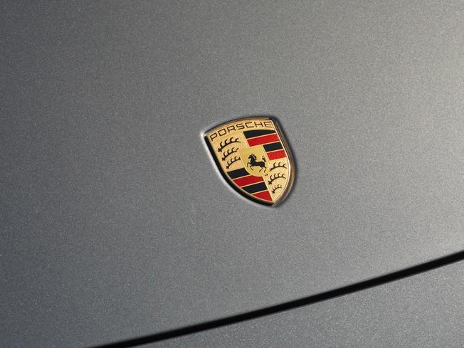 PORSCHE 911 Photo 36