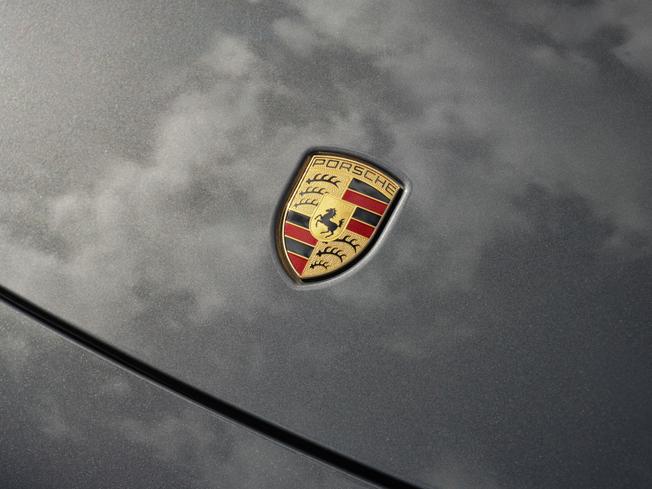 PORSCHE 911 Photo 37