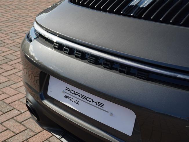 PORSCHE 911 Photo 39