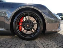 PORSCHE 911 Photo 4