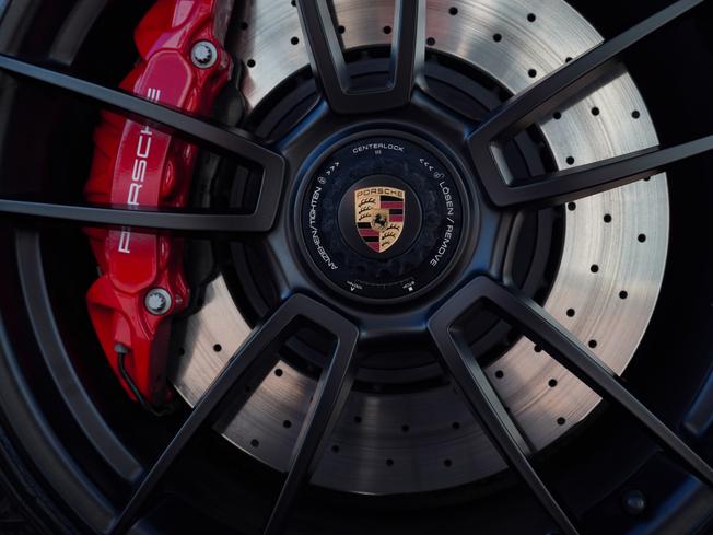 PORSCHE 911 Photo 42