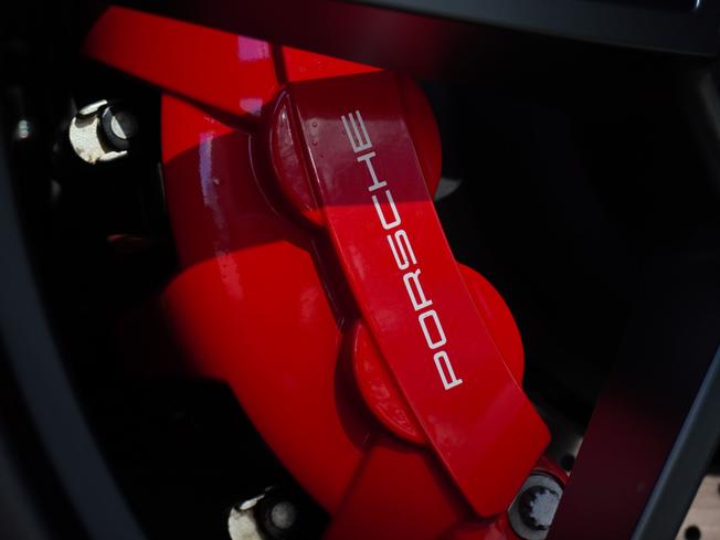 PORSCHE 911 Photo 43