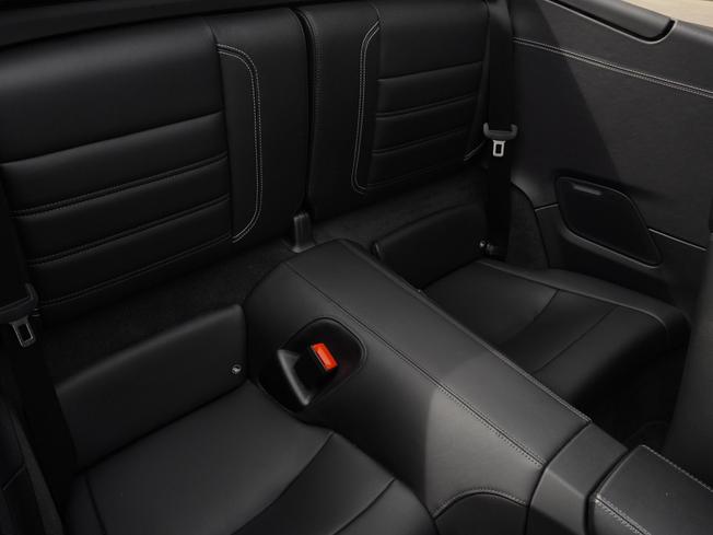 PORSCHE 911 Photo 11