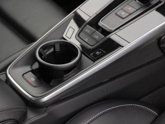 PORSCHE 911 Photo 24