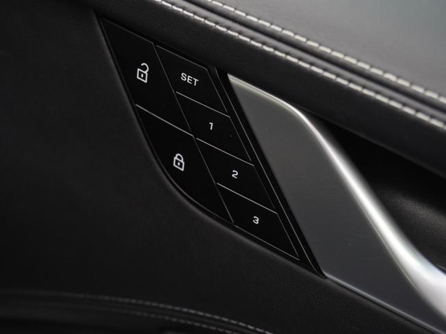 PORSCHE 911 Photo 35