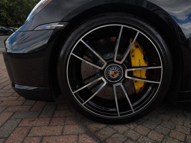 PORSCHE 911 Photo 4