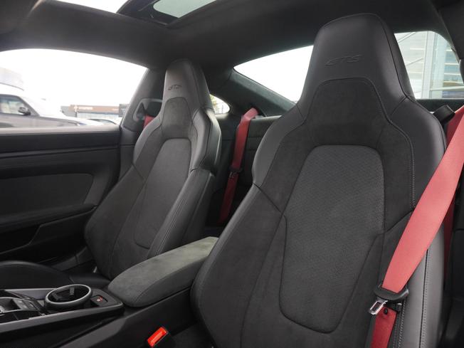 PORSCHE 911 Photo 12
