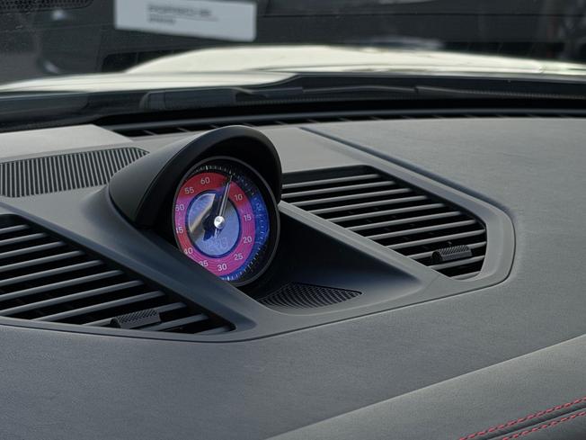 PORSCHE 911 Photo 14