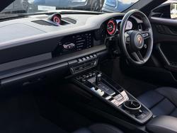 PORSCHE 911 Photo 3