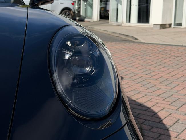 PORSCHE 911 Photo 30