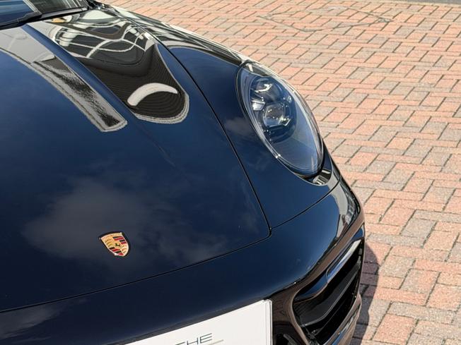 PORSCHE 911 Photo 32