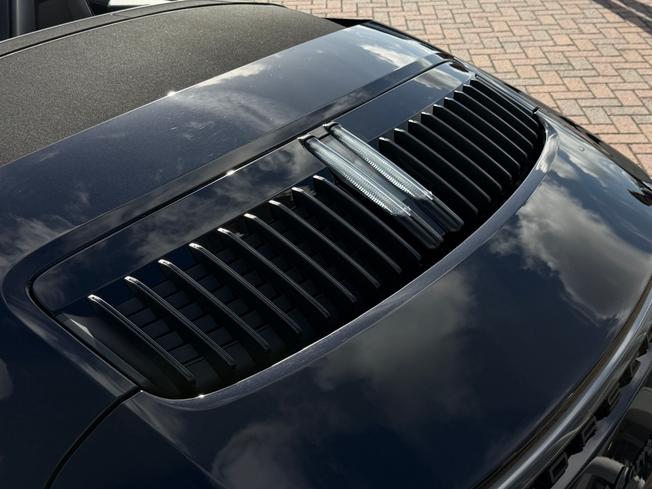 PORSCHE 911 Photo 35