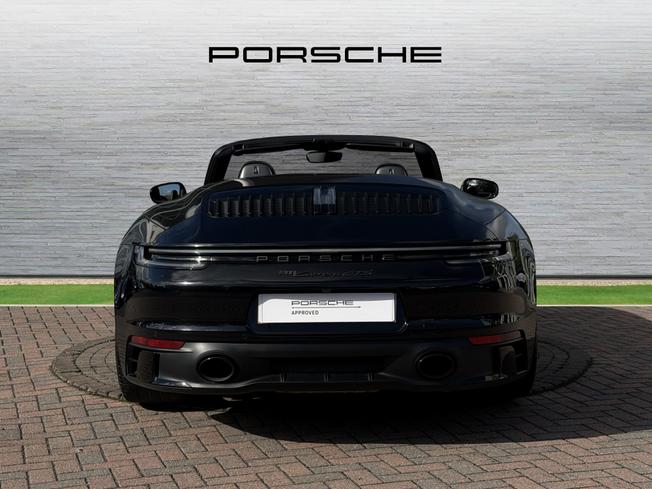 PORSCHE 911 Photo 7