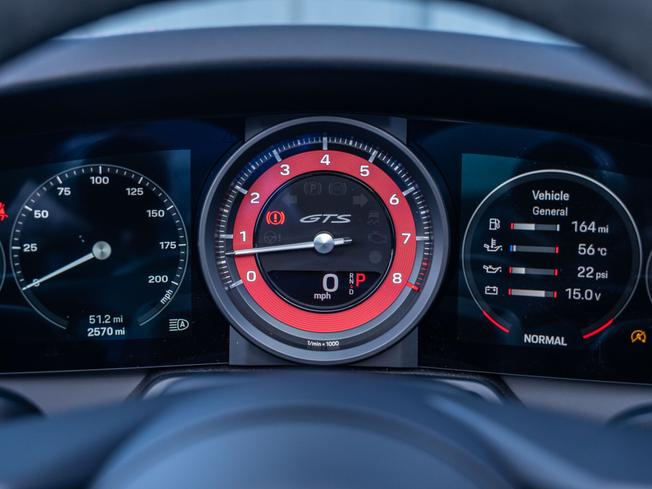 PORSCHE 911 Photo 22