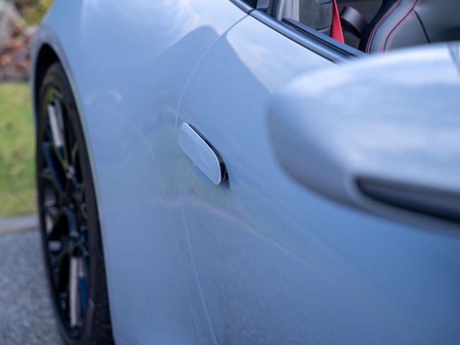 PORSCHE 911 Photo 31