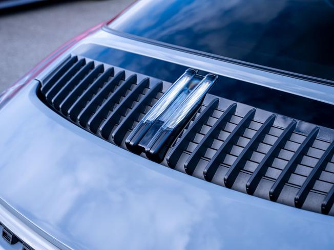 PORSCHE 911 Photo 33