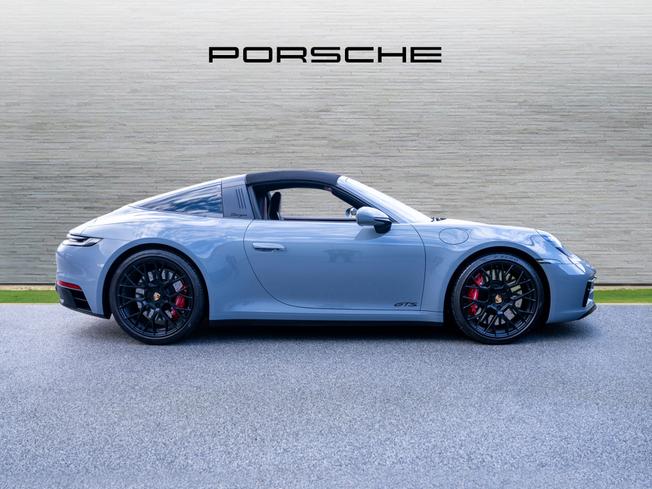 PORSCHE 911 Photo 5
