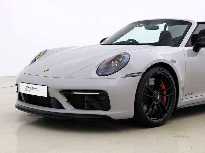 PORSCHE 911 Photo 17