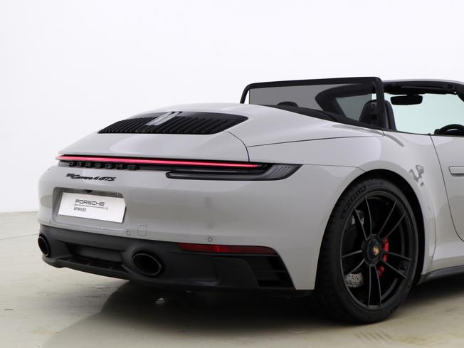 PORSCHE 911 Photo 25