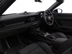 PORSCHE 911 Photo 3