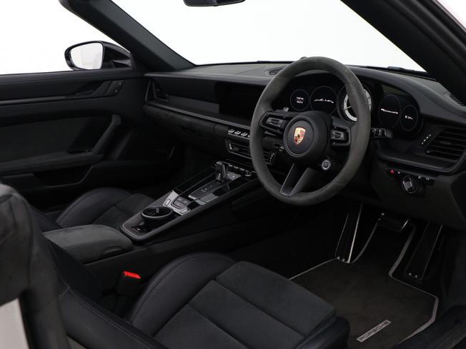 PORSCHE 911 Photo 31