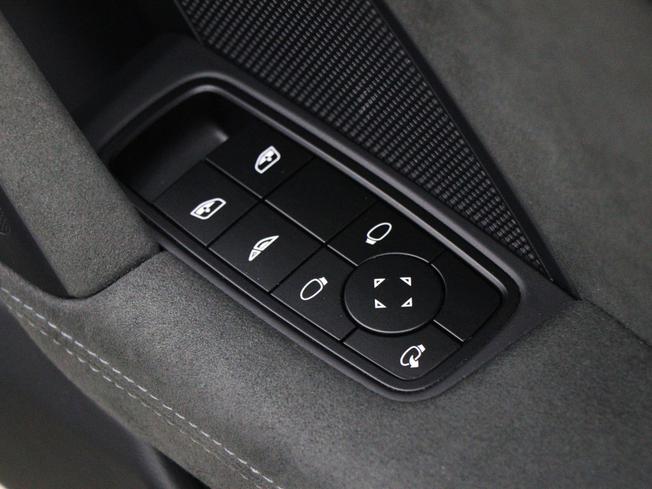 PORSCHE 911 Photo 33