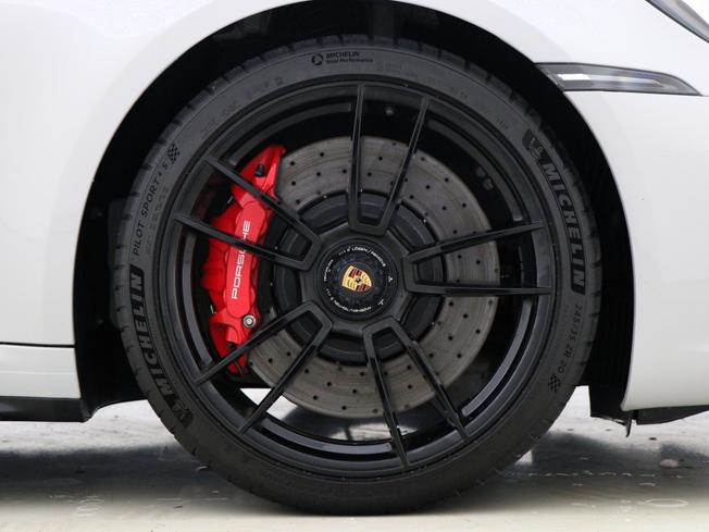 PORSCHE 911 Photo 4