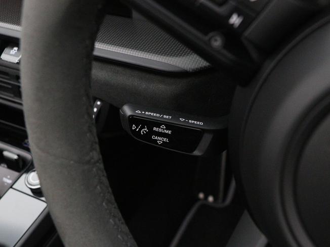 PORSCHE 911 Photo 42